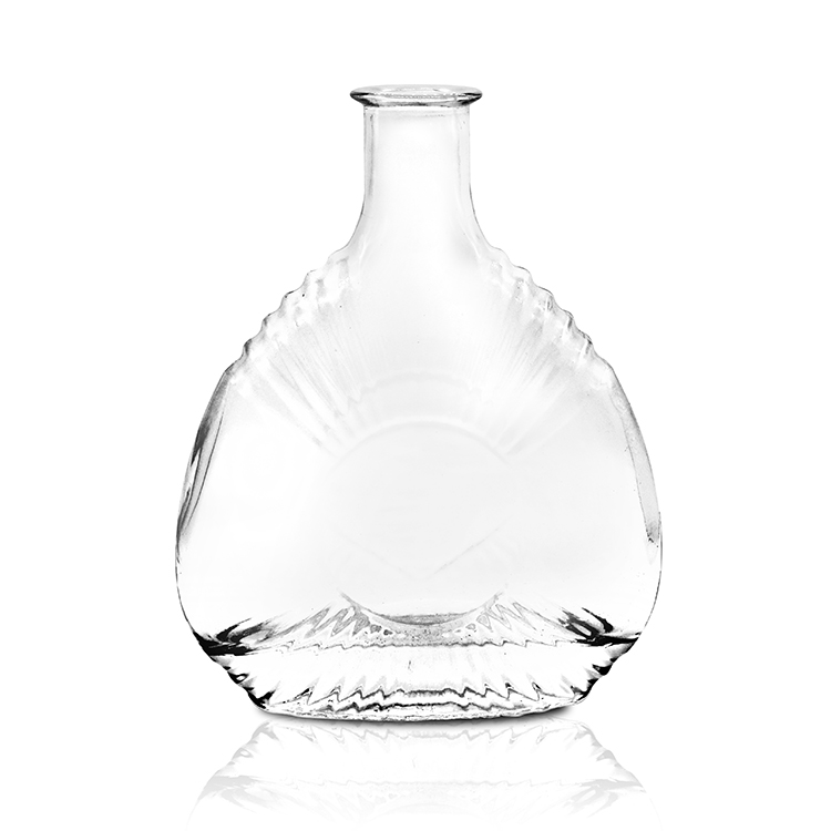 Round clear glass bottle reference for liquor packaging